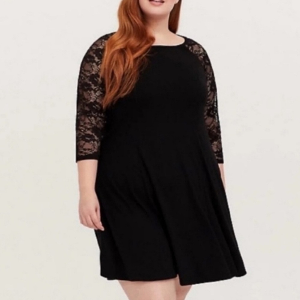 torrid Black Lace Sleeve Long Sleeve Skater Dress - Picture 1 of 7
